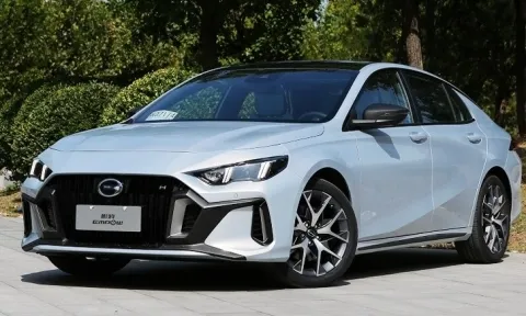 Sedan hạng C giá rẻ ngang Kia Morning ra mắt, có bản hybrid đấu Mazda 3, Kia K3