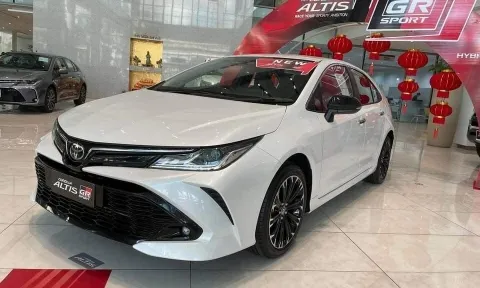 Toyota Corolla Altis GR-S lộ thông tin đăng kiểm tại Việt Nam, đe nẹt Mazda 3, Civic