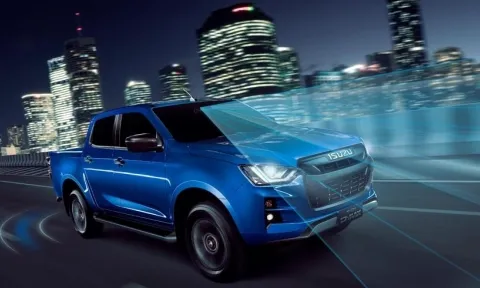 "Siêu phẩm" bán tải mới sẽ ra mắt ngay trong tháng 10, quyết đấu Ford Ranger