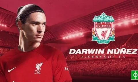 'Siêu tân binh' ra mắt Liverpool, không thể nhận số áo yêu thích