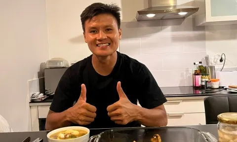 Quang Hải tự nấu ăn chuẩn dinh dưỡng khi gia nhập Pau FC