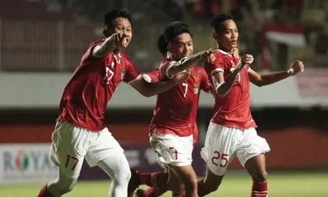 VIDEO: Cận cảnh màn hủy diệt đối thủ với tỷ số không tưởng của Indonesia