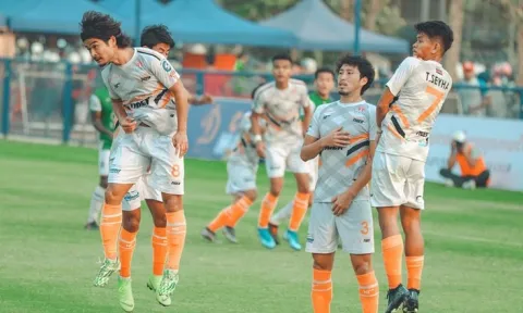 'Nhà vua Đông Nam Á' cử 2 sao trẻ xuất sắc nhất sang Nhật Bản du học