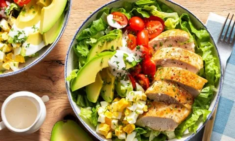 Gợi ý 7 công thức làm salad bơ giảm cân đơn giản hiệu quả nhất