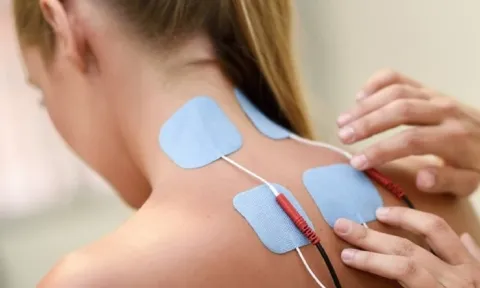 Tác hại của máy massage xung điện là gì? Các cách giảm thiểu rủi ro