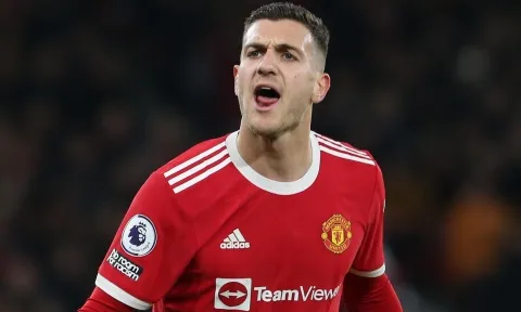 Sao trẻ Man Utd tiếp tục được trao cơ hội