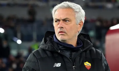 Mourinho sắp đón 'cạ cứng', quyết tâm xưng vương tại Europa League