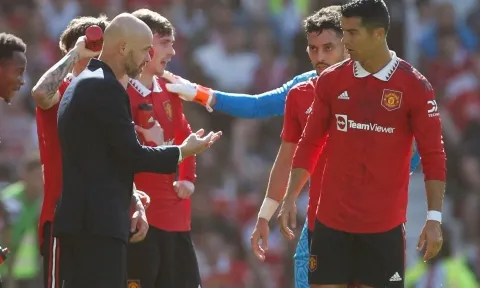 Man Utd tiếp tục gặp biến cố trước mùa giải, cờ đến tay 'nhà vua'?