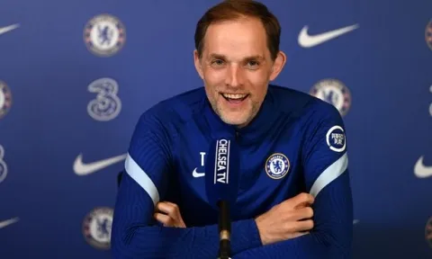 Chelsea bắt đầu 'căng', tính gây bất ngờ với công thần đại kình địch