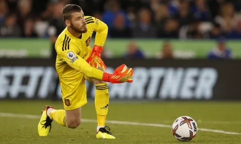 Vượt qua các huyền thoại, De Gea chính thức đi vào lịch sử Man Utd với thành tích khủng