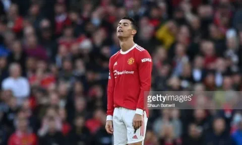 Thi đấu thất vọng trước Real Sociedad, Ronaldo tiếp tục đón nhận tin 'sét đánh' đầu tiên trong sự nghiệp