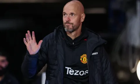 Ten Hag bị 'hành lên bờ xuống ruộng' trước trận gặp Omonia