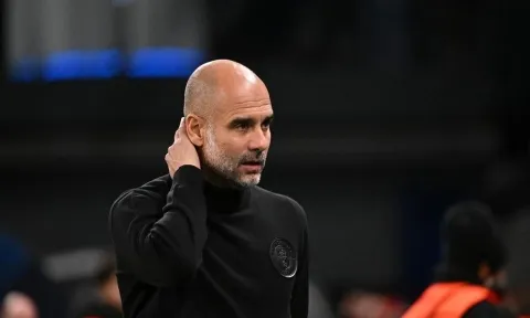 2 cầu thủ Man City chống đối Pep Guardiola sau trận thua trước Liverpool
