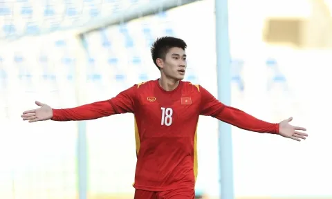 HLV Viettel 'hứa hẹn' cho tiền đạo U23 Việt Nam đá chính ở AFC Cup