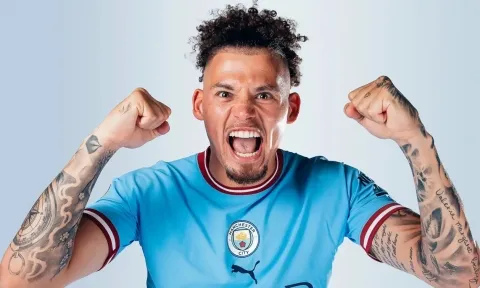 CHÍNH THỨC: Man City chiêu mộ xong 'Pirlo tuyển Anh', quyết xưng bá trời Âu