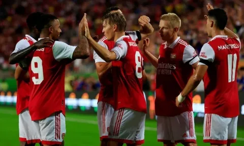 Vùi dập Chelsea bằng cơn mưa bàn thắng, Arsenal vô địch Florida Cup 2022