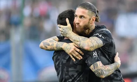 Chán nản Sergio Ramos, PSG tất tay vì 'bức tường thép' trong mơ