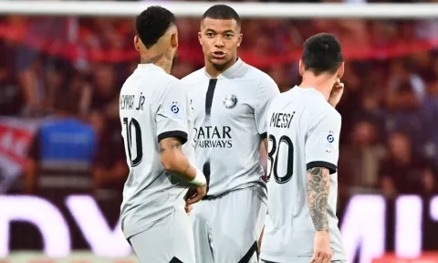 Messi, Neymar chưa đủ, PSG mang thêm 'bạn cũ' về tiếp đạn cho Mbappe