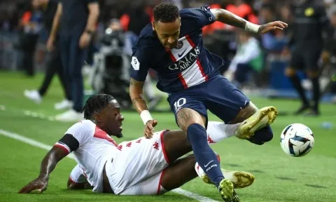 PSG âm mưu cuỗm cầu thủ 'bỏ túi' cả Messi lẫn Neymar sau trận hòa Monaco