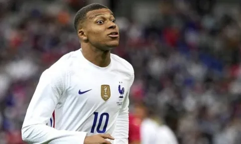 Mbappe đúng là 'báu vật quốc gia', đến LĐBĐ Pháp cũng phải nhượng bộ