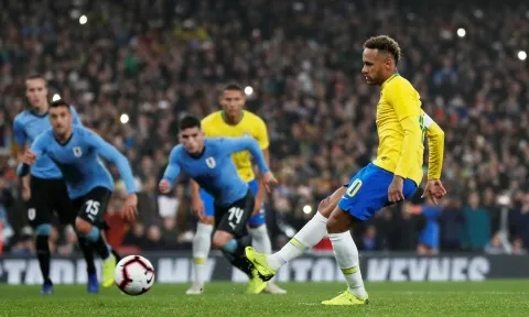 Video: Neymar đúng chất siêu sao, tự kiến tạo tự ghi bàn