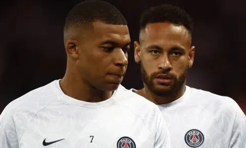 Mbappe và Neymar như nước với lửa, rời PSG lên tuyển vẫn kèn cựa nhau?