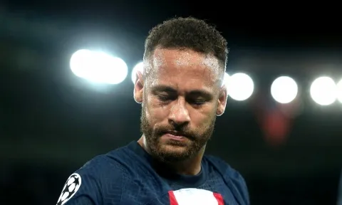 Thăng hoa chưa lâu, Neymar bất ngờ nhận cú sốc 'đau đớn' từ quê nhà
