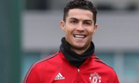 Ronaldo 'hành hạ' đàn em Messi, sẵn sàng khuynh đảo trời Âu trở lại?