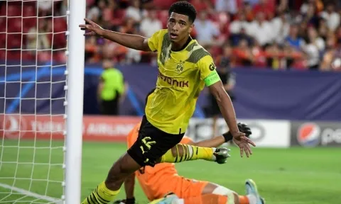 VIDEO bàn thắng Dortmund​ vs Sevilla: Thủ quân 19 tuổi tỏa sáng đá bay ghế HLV đối thủ