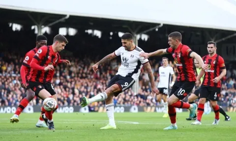 Rượt đuổi nghẹt thở, Fulham khuất phục thành công bại tướng của Liverpool