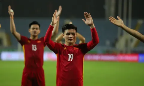 ĐT Việt Nam gọi Quang Hải, Văn Lâm đá giải Tứ hùng trước AFF Cup?