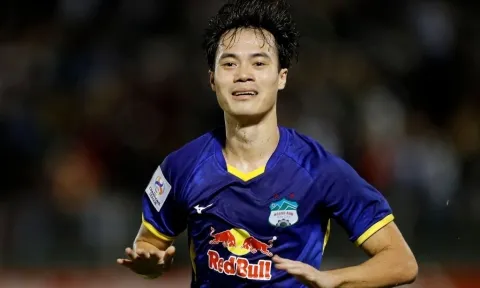 VIDEO: Văn Toàn giải tỏa 'cơn khát bàn thắng' ở V-League