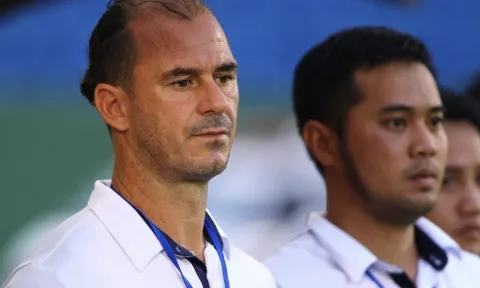 'Chelsea Việt Nam' bất ngờ đăng ký lão tướng 41 tuổi thi đấu ở V-League