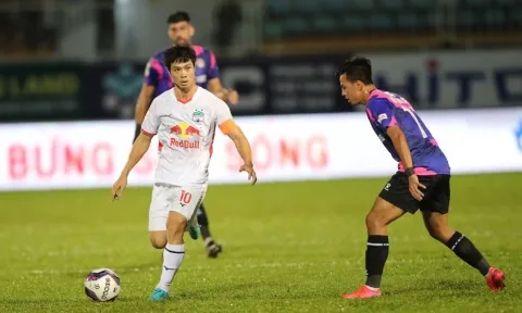 'Đại gia' V-League xác nhận muốn 'lấy báu vật' từ tay bầu Đức