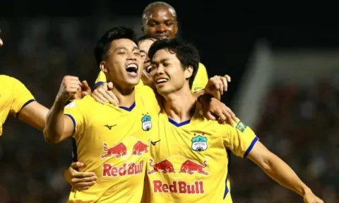 Lịch thi đấu bóng đá hôm nay 14/10: HAGL vs SLNA đá mấy giờ?
