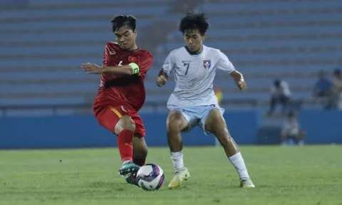 Thắng đậm 5 sao, U17 Việt Nam đòi lại ngôi đầu bảng từ Thái Lan