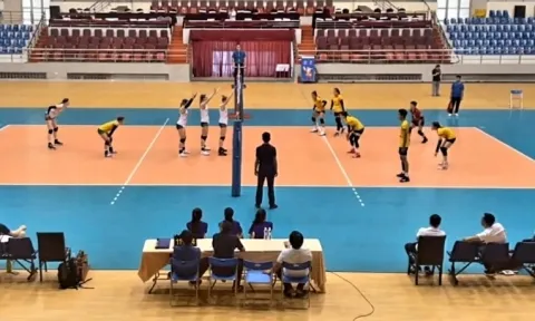 Trực tiếp giao hữu bóng chuyền nữ Ninh Bình Doveco 1-0 Úc: Bích Tuyền dội bom