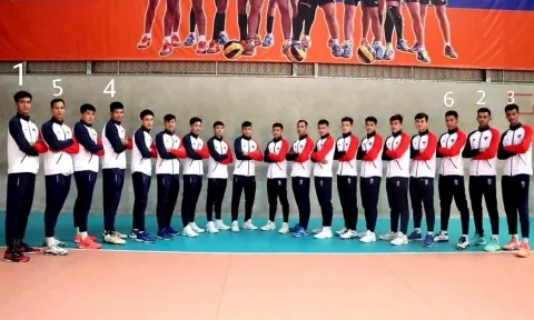 Khủng long bóng chuyền nam Campuchia: 6 tuyển thủ cao trên 1m93