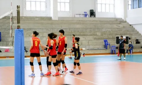 Bóng chuyền nữ Việt Nam thắng Thái Lan ngay trên đất chùa vàng
