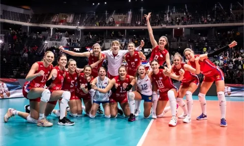 Đánh bại 'HCV Olympic', bóng chuyền nữ Serbia vào chung kết VĐTG 2022