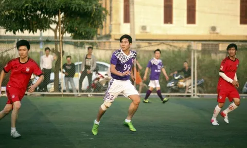 VIDEO: Hồ Hoài Anh phô diễn kỹ năng trên sân cỏ