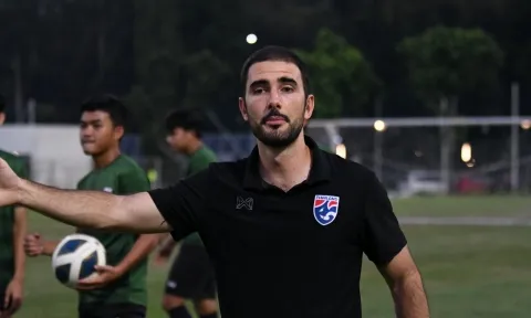 HLV Thái Lan thừa nhận gặp khó trước U19 Lào
