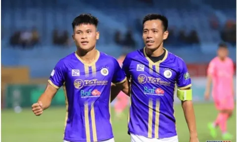 VIDEO: Văn Quyết 'đập tan mọi chỉ trích' sát ngày trở lại ĐT Việt Nam