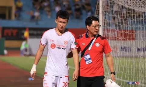 VIDEO: Phản ứng của Hoàng Đức trước nguy cơ lỡ hẹn ĐT Việt Nam
