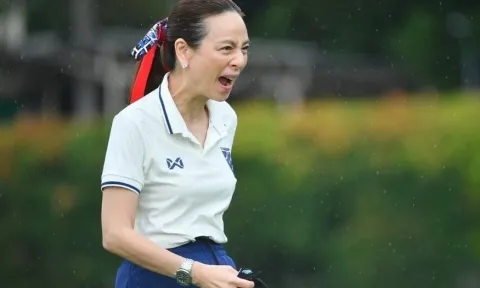 Madam Pang ra 'tối hậu thư' cho ĐT Thái Lan