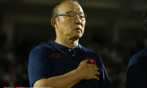 HLV Park Hang Seo: 'Chưa thể nói ĐT Việt Nam là tập thể mạnh'