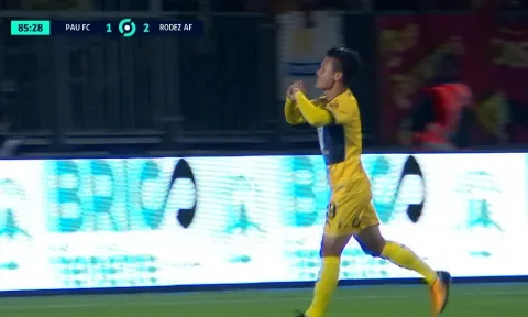 CĐV Pháp phản ứng ra sao khi Quang Hải ghi bàn đầu tiên ở Ligue 2?