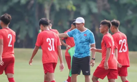 U16 Việt Nam bất ngờ đón tin mừng trước chung kết với Indonesia