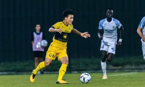 Pau FC bị chê thậm tệ, Quang Hải thêm áp lực thể hiện mình?