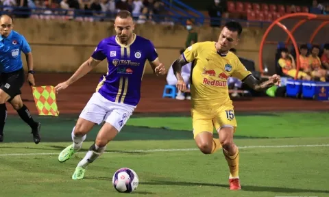 Hà Nội FC nhận tin dữ trước trận đại chiến Nam Định